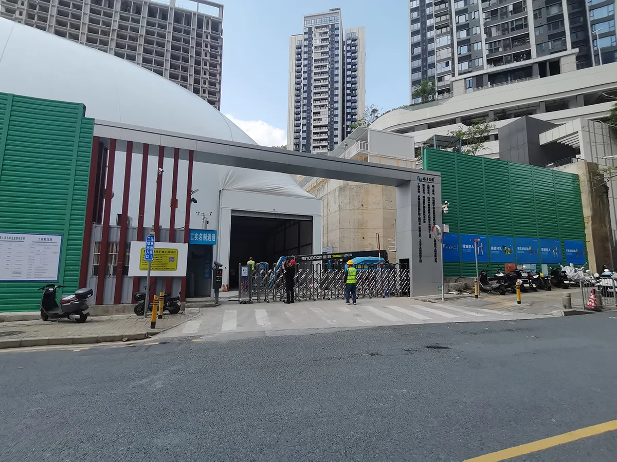 construction-site-gate-010